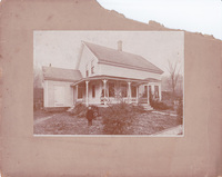 Thompson_Leslie_Gladys_01.jpg