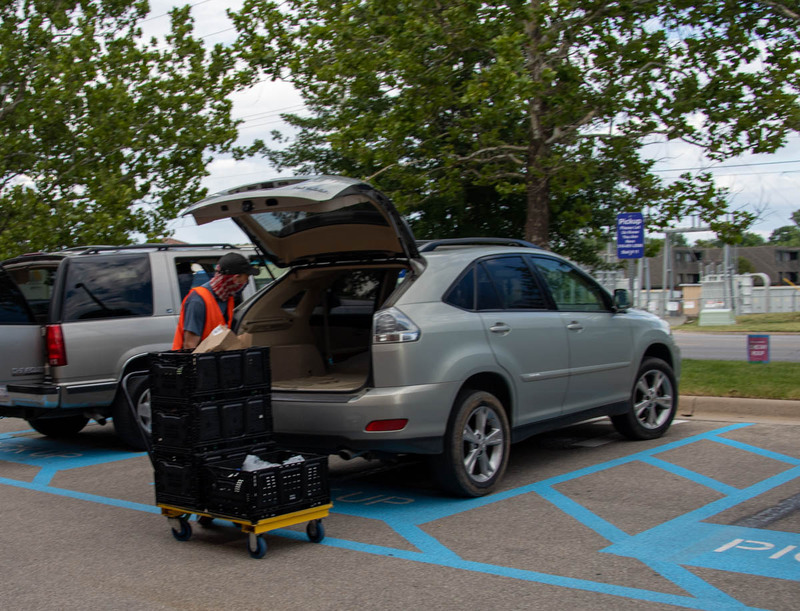 Dillons Grocery Pickup.jpg