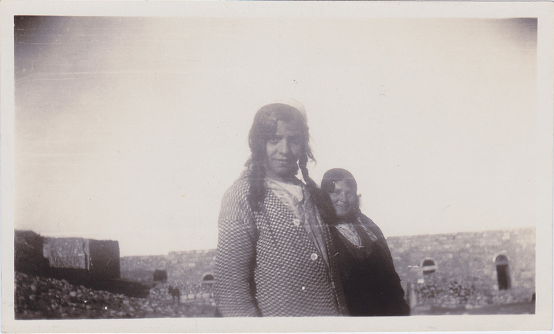 Madaba_Girls_01.jpg