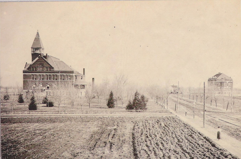 MHGS_Leach_3128.jpg